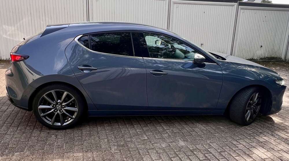 Mazda 3 69.300 km 19.999 &euro; Oberhausen, Stadt 46049
