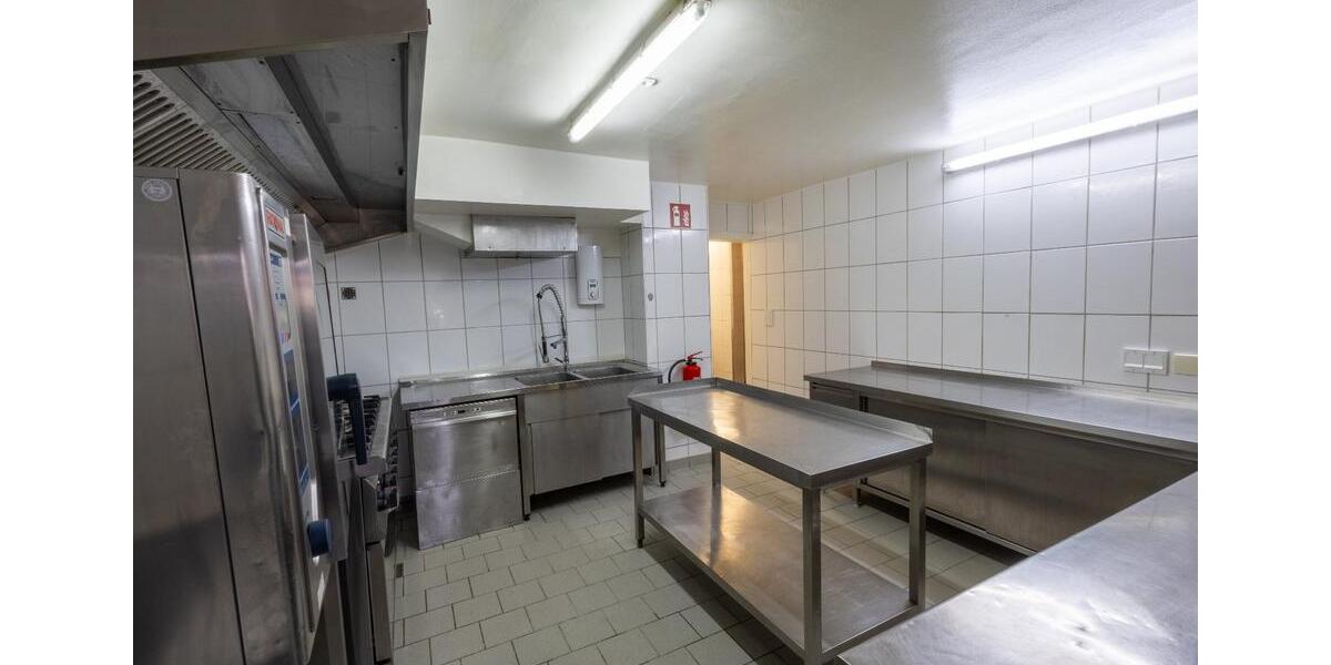 Gewerbeobjekt Leverkusen Bergisch Neukirchen - 2.400&euro; | Angebot:25176524