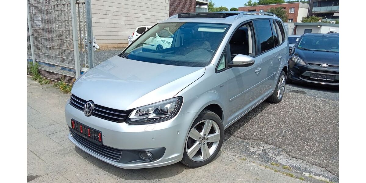 VW Touran 143.000 km 11.490 &euro; Mönchengladbach 41061