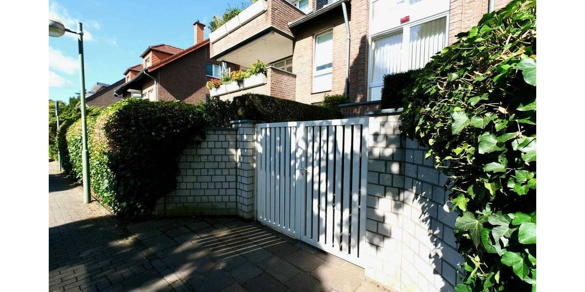 Traumhafte 122 m² Erdgeschosswohnung mit großzügigem Garten, Terrasse und TG Platz in Büderich 3 zimmer