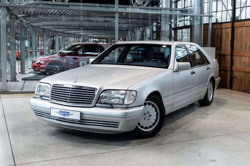 600