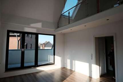 Wohnung Moers Hochstraß - 4 Zimmer, 120 m&sup2;, 1.150&euro; | Angebot:25661707