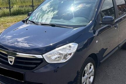 Dacia Lodgy 162.500 km 4.200 &euro; Oberhausen 46047