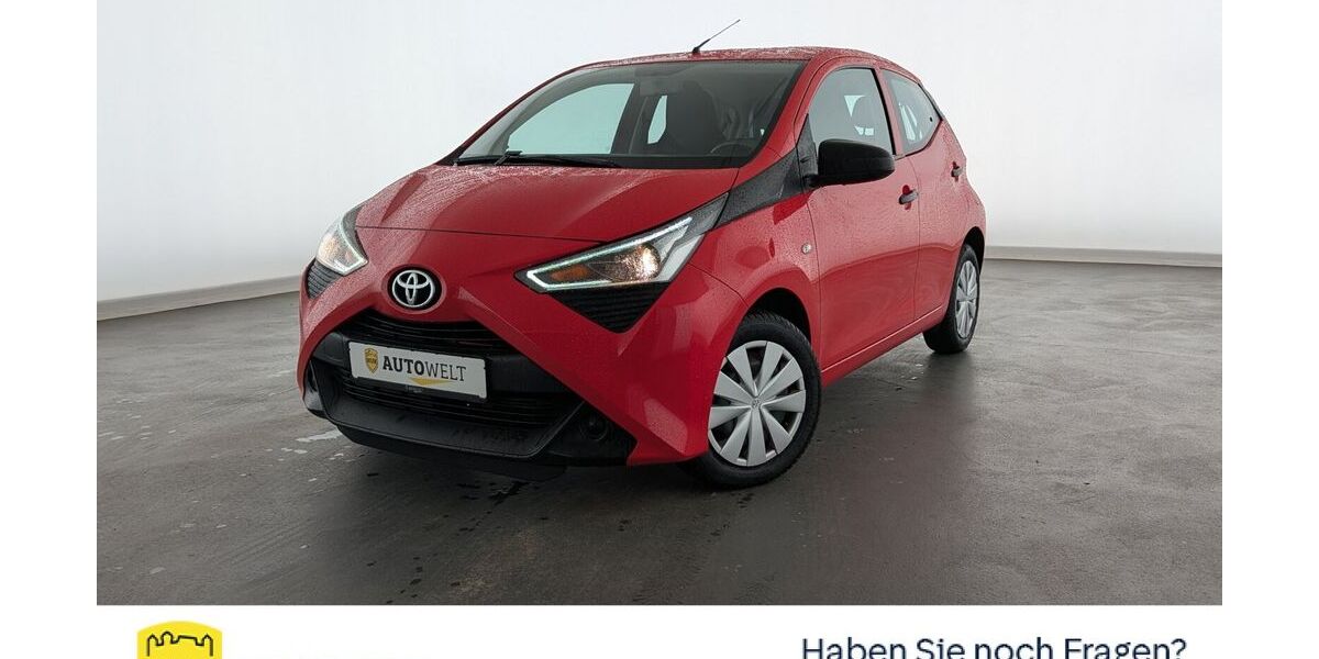 Toyota Aygo (X) 65.170 km 8.960 &euro; Düsseldorf 40599