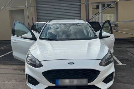 Ford Focus 126.000 km 12.690 &euro; Duisburg 47057