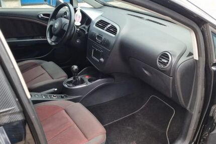 Seat Leon 279.000 km 2.900 € Köln 50969