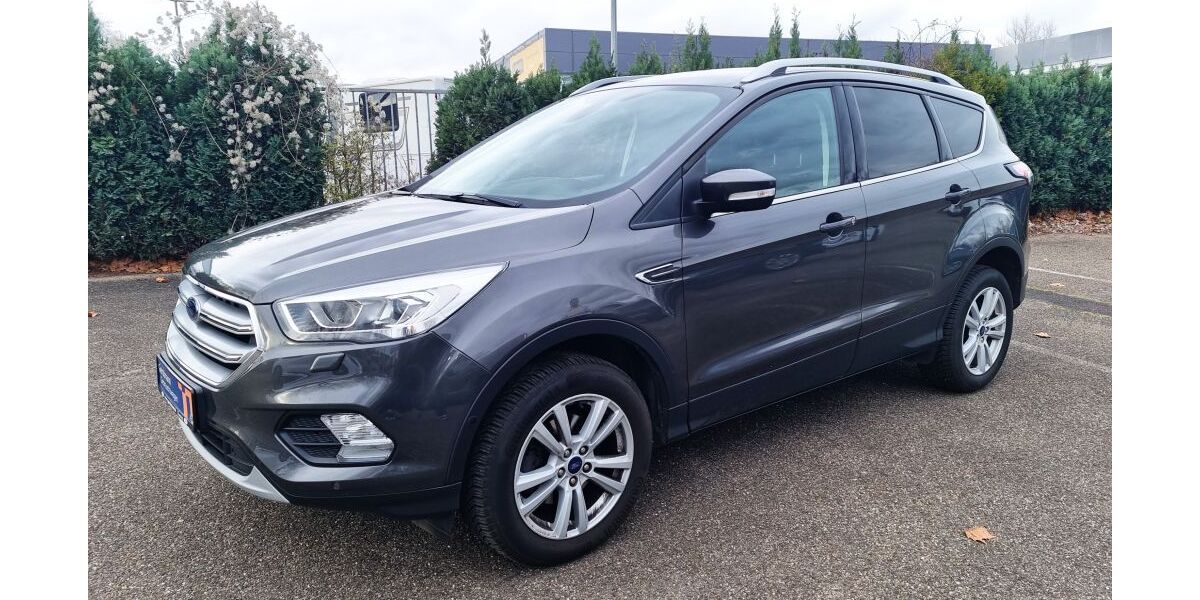 Ford Kuga 77.980 km 14.980 &euro; Düsseldorf 40589