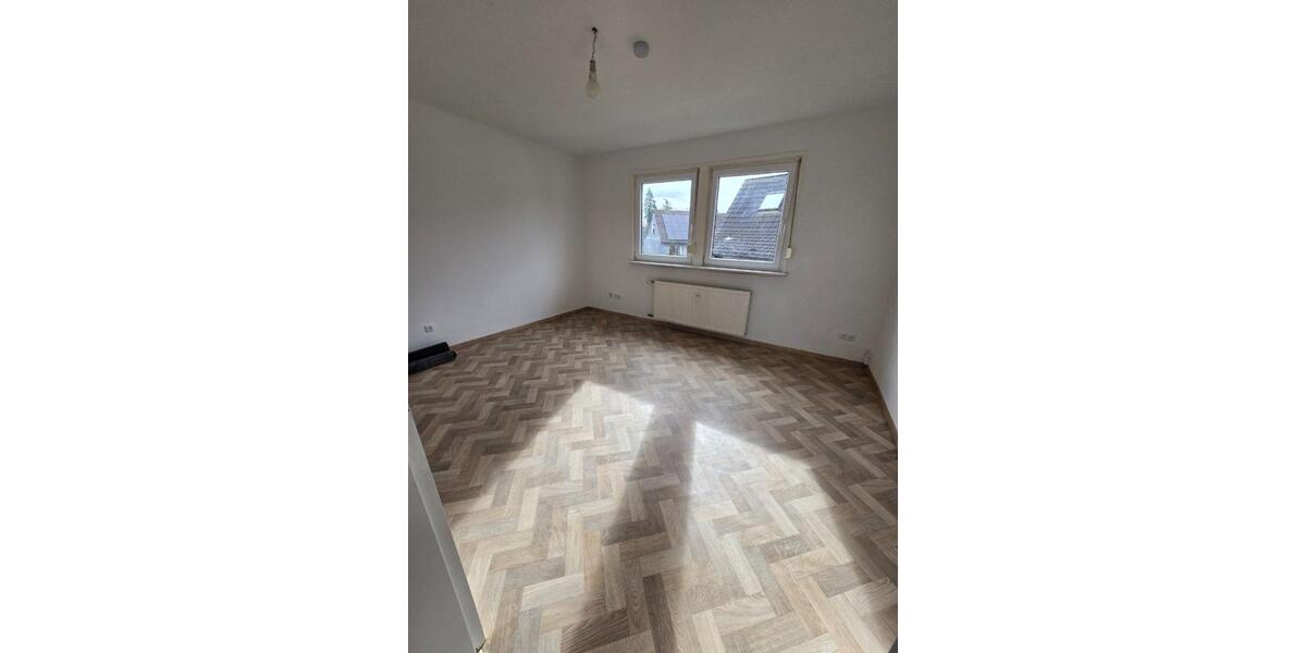 Dachgeschoßwohnung Velbert Velbert-Mitte - 3.5 Zimmer, 70 m&sup2;, 650&euro; | Angebot:25405142