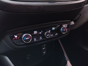 Opel Crossland X Ultimate-Paket Komfort-Paket Head-Up N 9.615 km 24.470 &euro; HAAN 42781