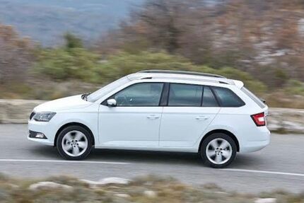 Skoda Fabia 83.237 km 9.800 &euro; Neuss 41468