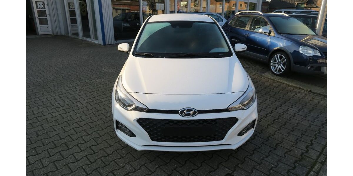 Hyundai i20 89.000 km 9.650 &euro; Oberhausen 46147