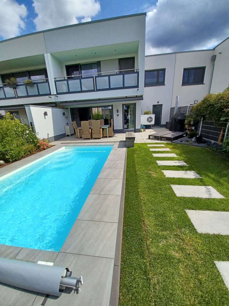 Haus zum Kaufen in Oberhausen 719.000 € 133 m²