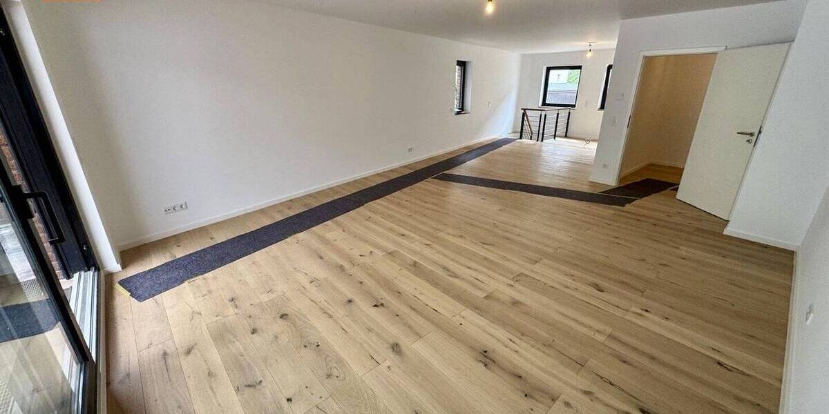 Etagenwohnung Düsseldorf / Urdenbach Urdenbach - 2 Zimmer, 100 m&sup2;, 499.000&euro; | Angebot:26775365