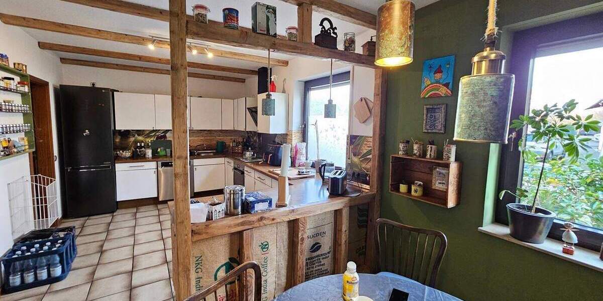 Mehrfamilienhaus, Wohnhaus Leverkusen / Lützenkirchen Quettingen - 8 Zimmer, 234 m&sup2;, 649.000&euro; | Angebot:25679035