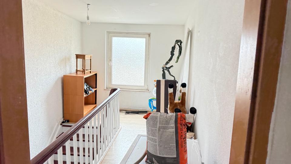 Duisburg Neudorf DG 3,5 Zimmer Terasse zu Vermieten 3 zimmer