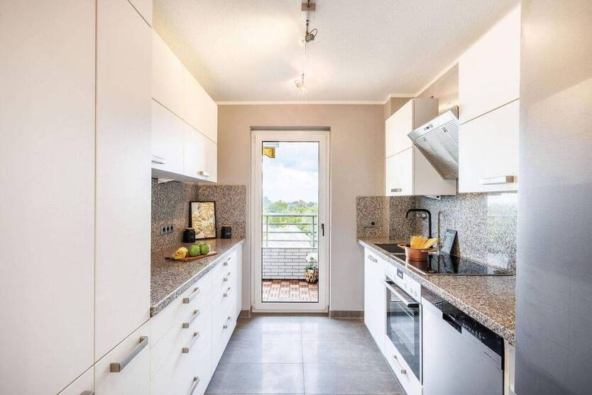 Perfektes Zuhause für Ihre Familie: Provisionsfreie 3,5-Zimmer Wohnung inkl. Einbauküche in SG-Wald