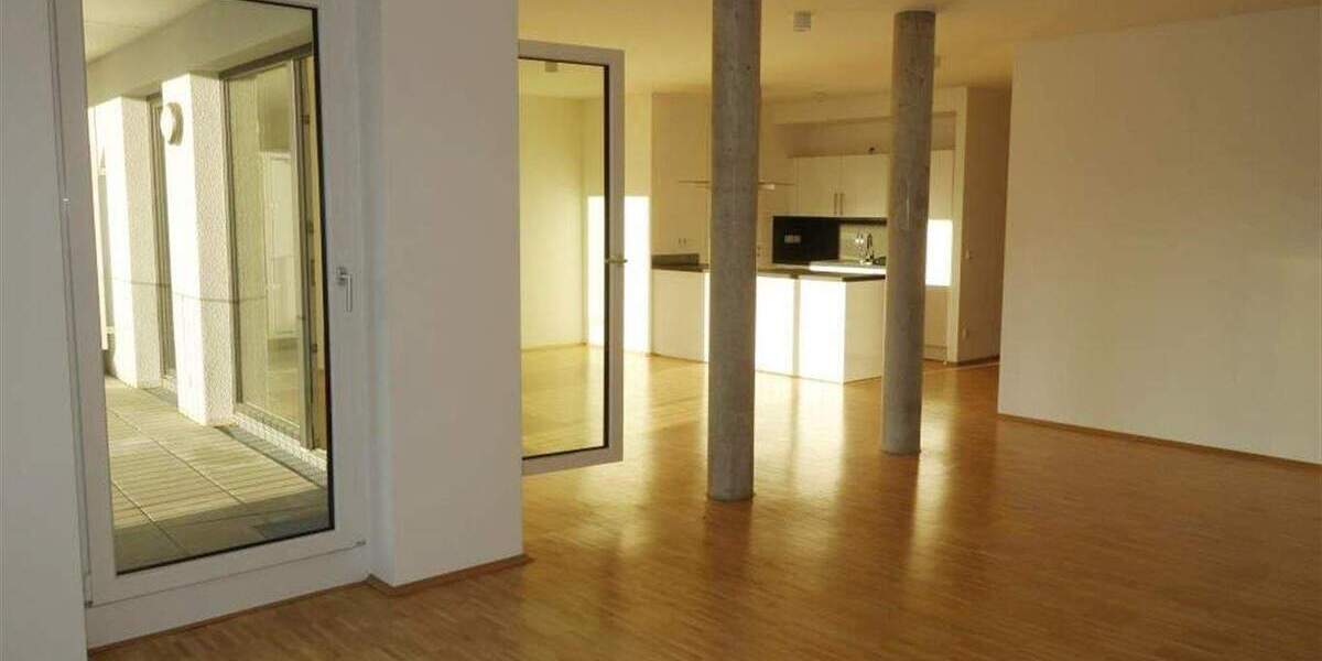 Etagenwohnung Mönchengladbach Stadtmitte - 2 Zimmer, 103 m&sup2;, 1.379&euro; | Angebot:25778925