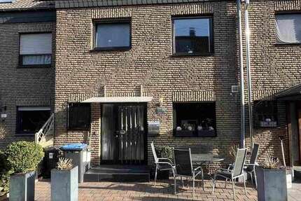 Haus zum Kaufen in Moers 375.000 € 140 m² 4 zimmer