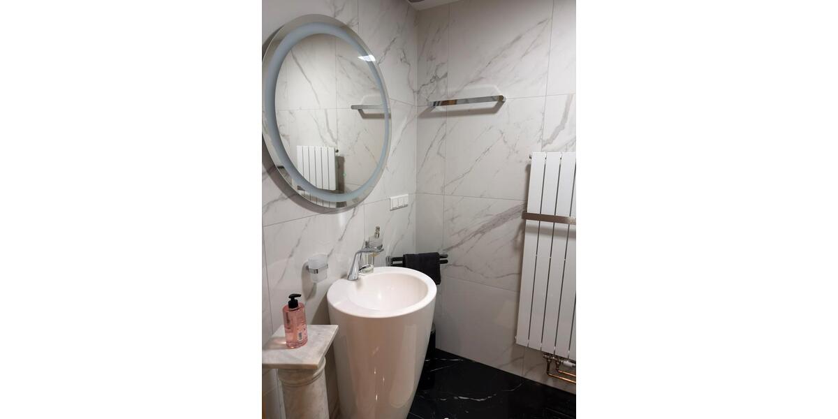 Villa Essen Stadtbezirk IX - 6 Zimmer, 307 m&sup2;, 400&euro; | Angebot:25926286