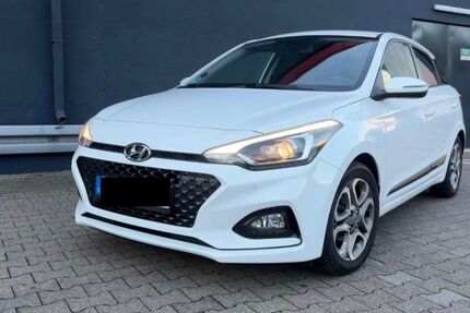 Hyundai i20 81.540 km 9.499 &euro; Mülheim an der Ruhr 45472