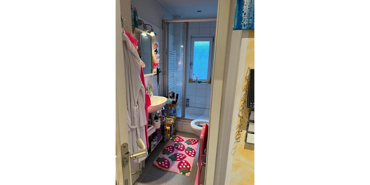 Single-Apartment in verkehrsgünstiger Lage von Ratingen-Tiefenbroich zu vermieten 1 zimmer