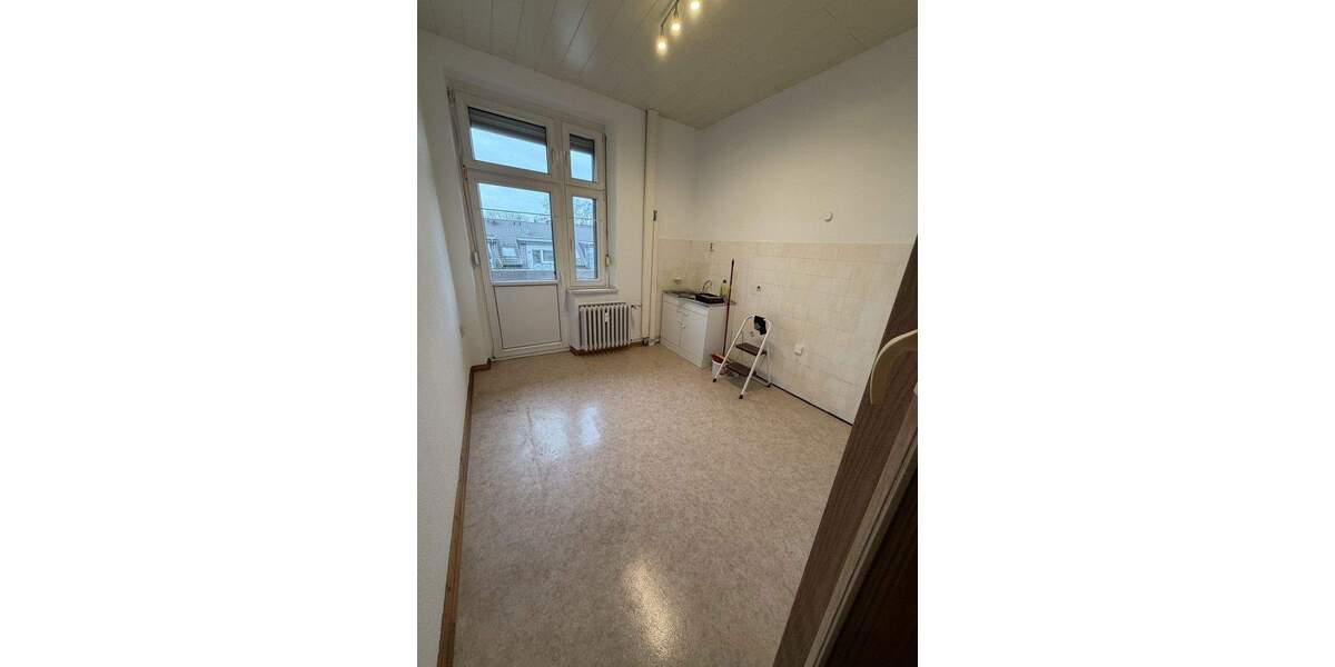 Etagenwohnung Duisburg Untermeiderich - 3 Zimmer, 83 m&sup2;, 500&euro; | Angebot:25836320
