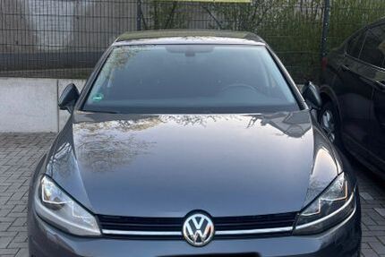 VW Golf 141.000 km 11.600 &euro; Duisburg 47119