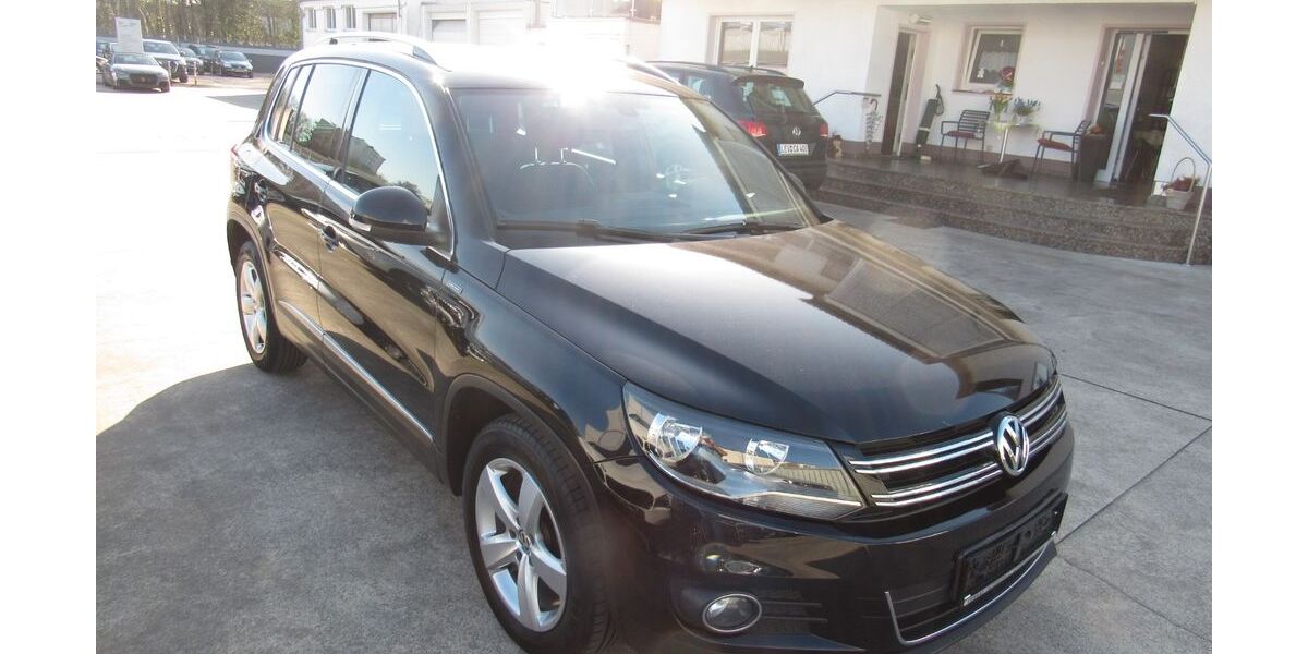 VW Tiguan 152.000 km 13.900 &euro; Leverkusen 51371