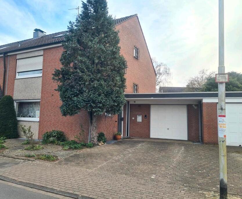 Reihenendhaus groß