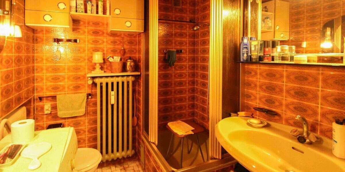 Viel Potenzial: Charmante 3 Zimmerwohnung mit Balkon und eigener Garage in Krefeld - Fischeln 3 zimmer