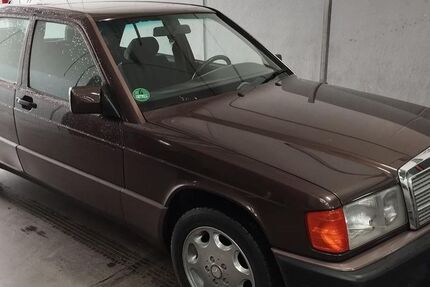 Mercedes-Benz 190 170.953 km 12.950 &euro; Düsseldorf 40597