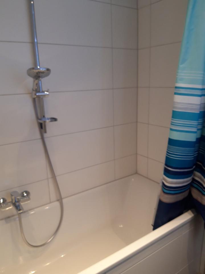 Gepflegte 3-Zimmerwohnung - Bettrath inkl. Balkon, Garage, EBK.