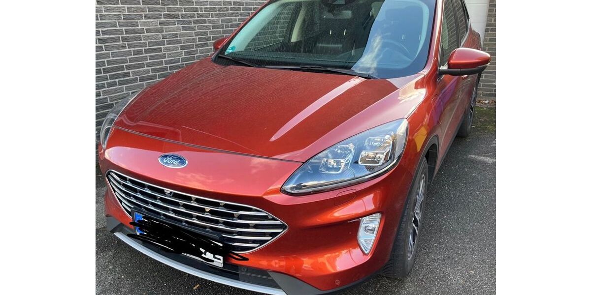 Ford Kuga 74.000 km 17.990 &euro; Neuss 41472