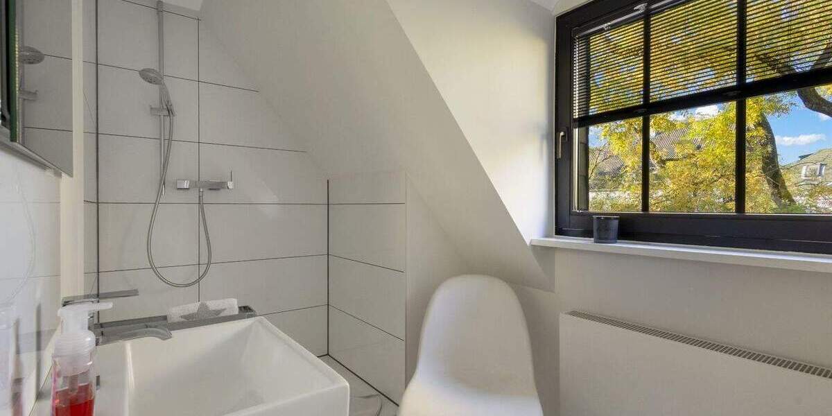 Wo Geschichte auf Gegenwart trifft - außergewöhnliches Stadthaus mit Stil, Charme & Komfort 7 zimmer