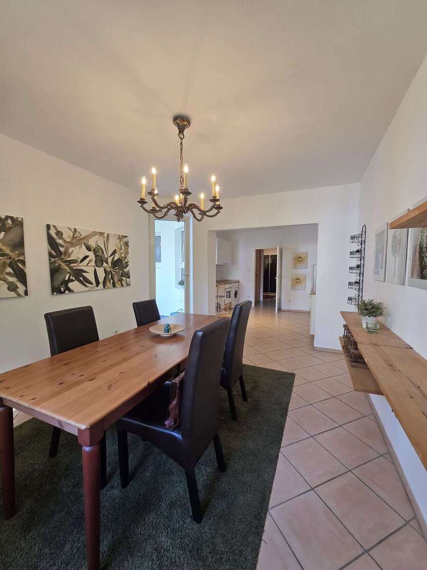Wohnung zum Kaufen in Düsseldorf 479.000 € 107 m²