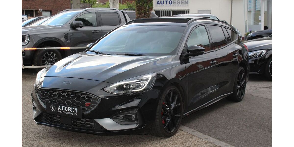 Ford Focus 42.000 km 25.900 &euro; Neuss 41468