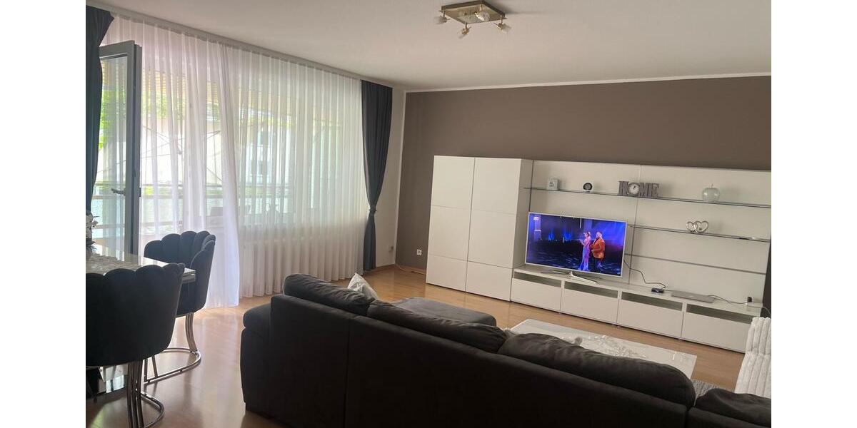 Etagenwohnung Düsseldorf Stadtbezirk 9 - 3 Zimmer, 106 m&sup2;, 2.000&euro; | Angebot:26399069