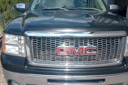 GMC Sierra
