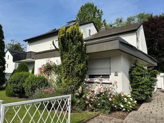 Haus zum Mieten in Köln 1.800 € 155 m²