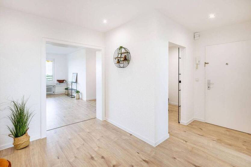 Perfektes Zuhause für Ihre Familie: Provisionsfreie 3,5-Zimmer Wohnung inkl. Einbauküche in SG-Wald