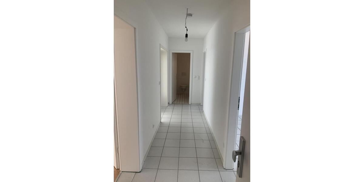 Etagenwohnung Langenfeld (Rheinland) - 3 Zimmer, 96 m&sup2;, 1.089&euro; | Angebot:25648643