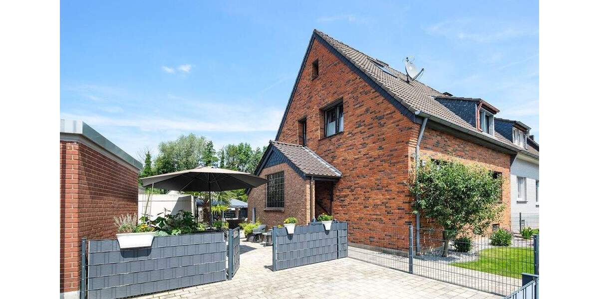 Stilvoll saniertes Familienidyll mit Pool 4 zimmer