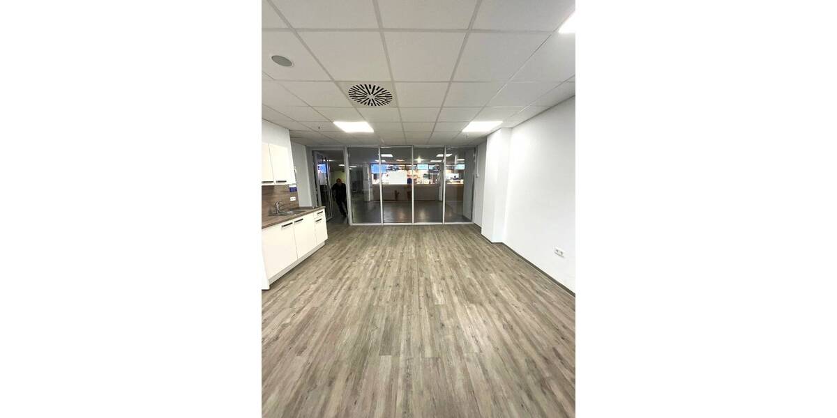 Gewerbeobjekt Düsseldorf Holthausen - 850&euro; | Angebot:25728030