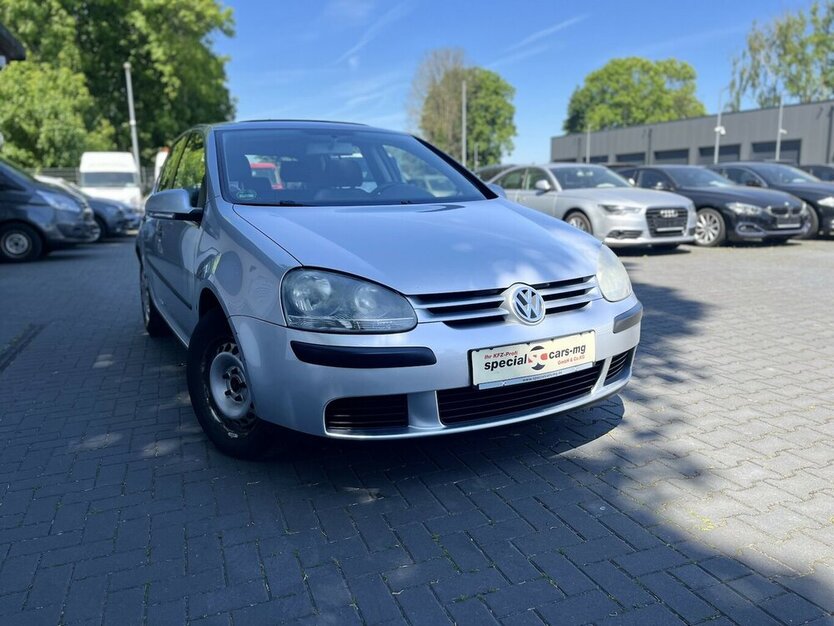 VW Golf Trendline / Klima / Schiebedach / ZV 185.000 km 2.490 € Mönchengladbach 41066
