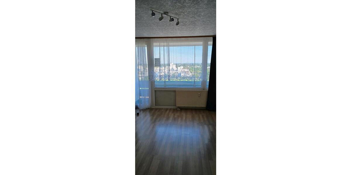 Ruhiges Apartment mit Balkon & Aufzug – zentrale Lage 1 zimmer