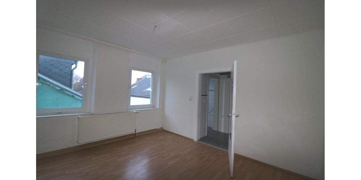 ++ STADTWOHNEN – 2 Zimmer, 2. Etage, Altbau-Whg., nahe Klinikum und FH! 2 zimmer