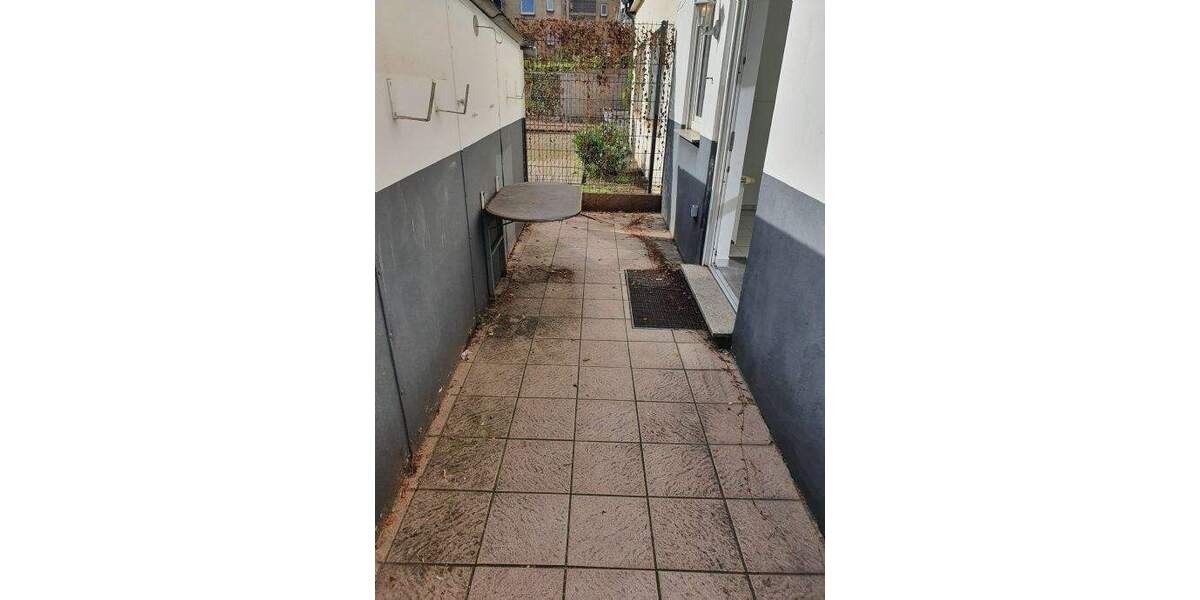 GELEGENHEIT!!! RENOVIERTE 3 ZIMMER ERDGESCHOSS WOHNUNG mit OFFENER KÜCHE + KLEINER TERRASSE in DUISBURG - RHEINHAUSEN - MITTE!!! 3 zimmer