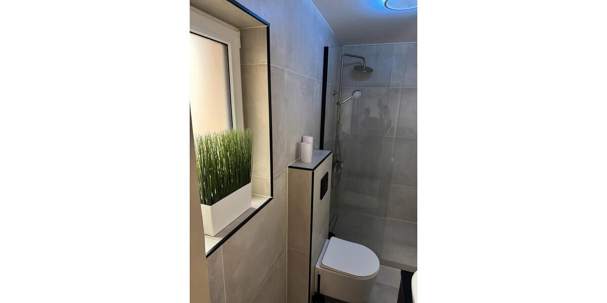 Charmante Doppelhaushälfte mit großem Garten im Duisburger Süden 4 zimmer