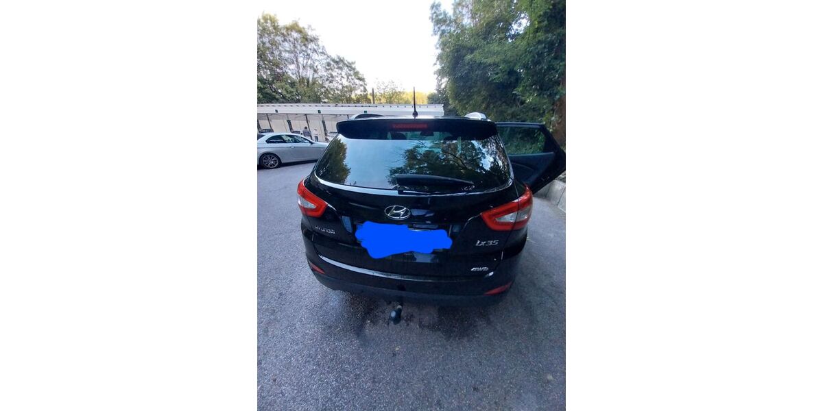 Hyundai ix35 148.000 km 8.999 &euro; Wuppertal 42279