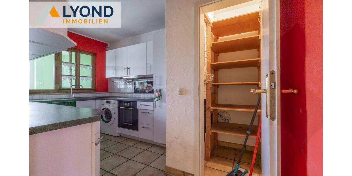 Etagenwohnung Moers Schwafheim - 2 Zimmer, 71 m&sup2;, 220.000&euro; | Angebot:25835613